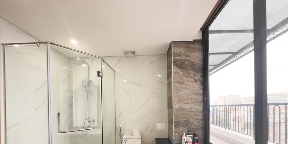 executive806 (4).jpg